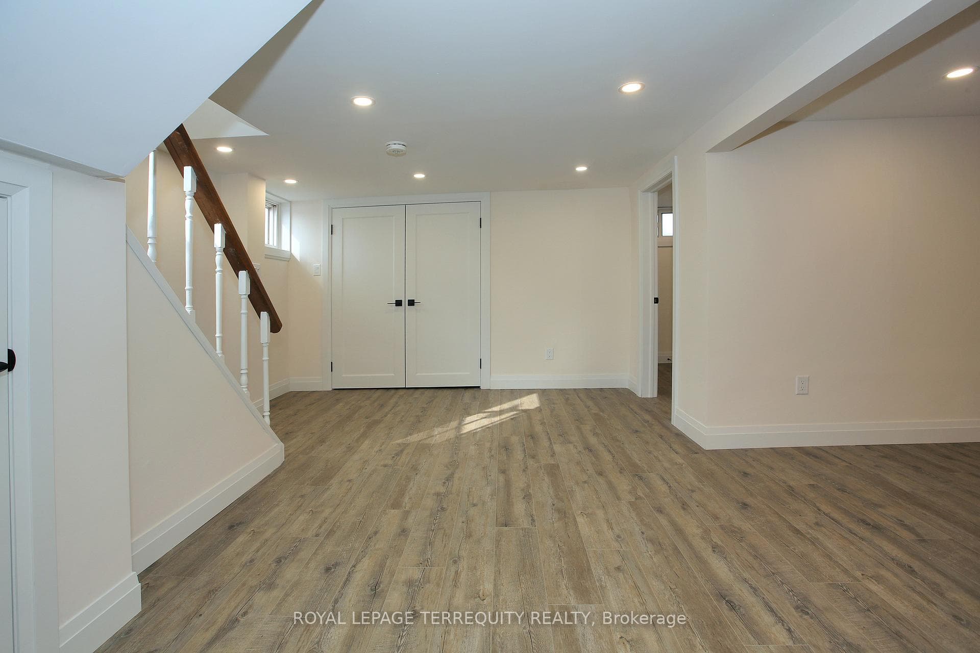 87 Emperor Street Unit Basement photo 11