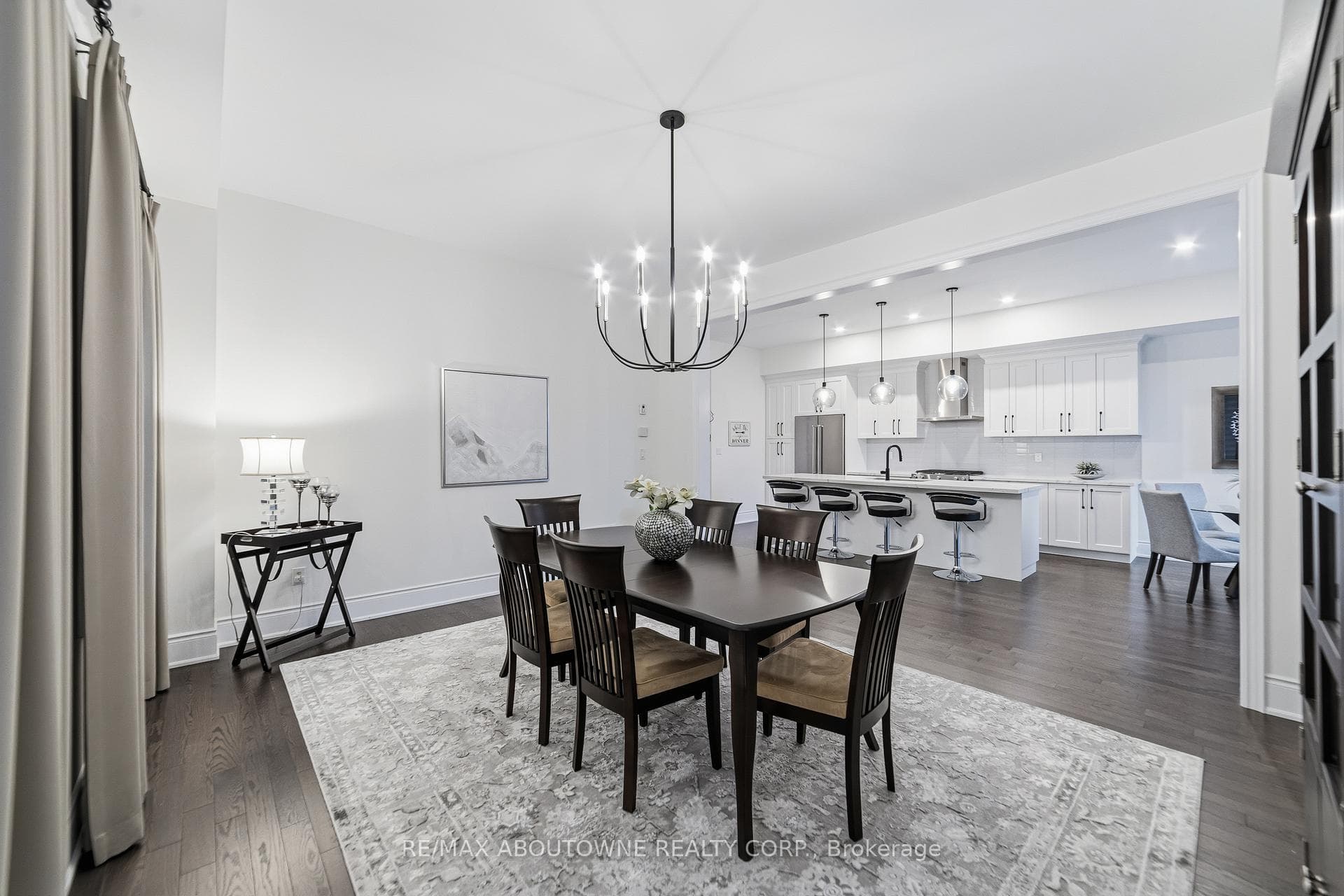 477 Parent Place photo 14