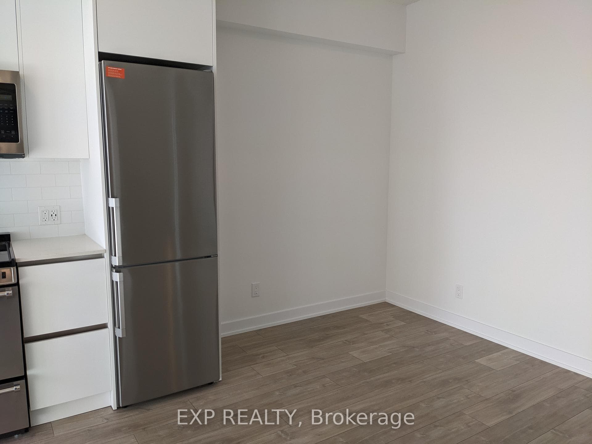 251 Manitoba Street Unit 1505 photo 8