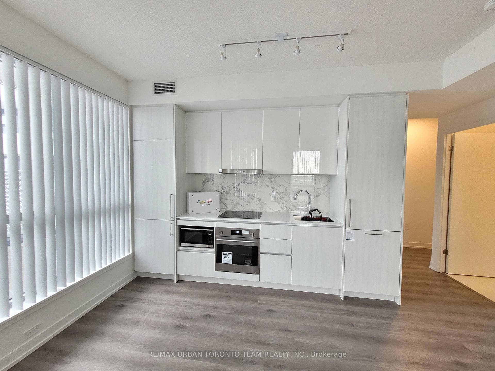 225 Commerce St Street Unit 505 photo 2
