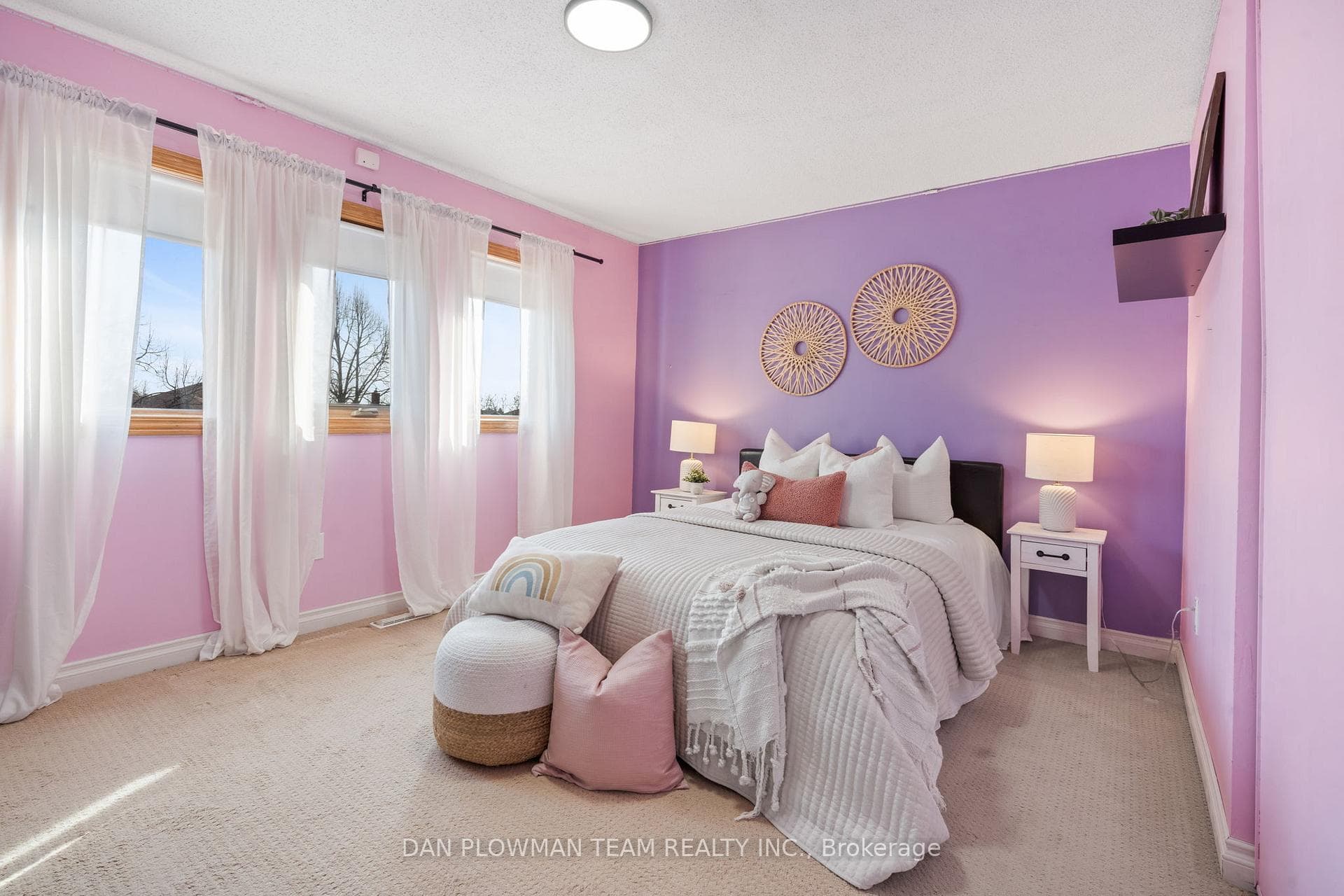510 Palmtree Crescent photo 26
