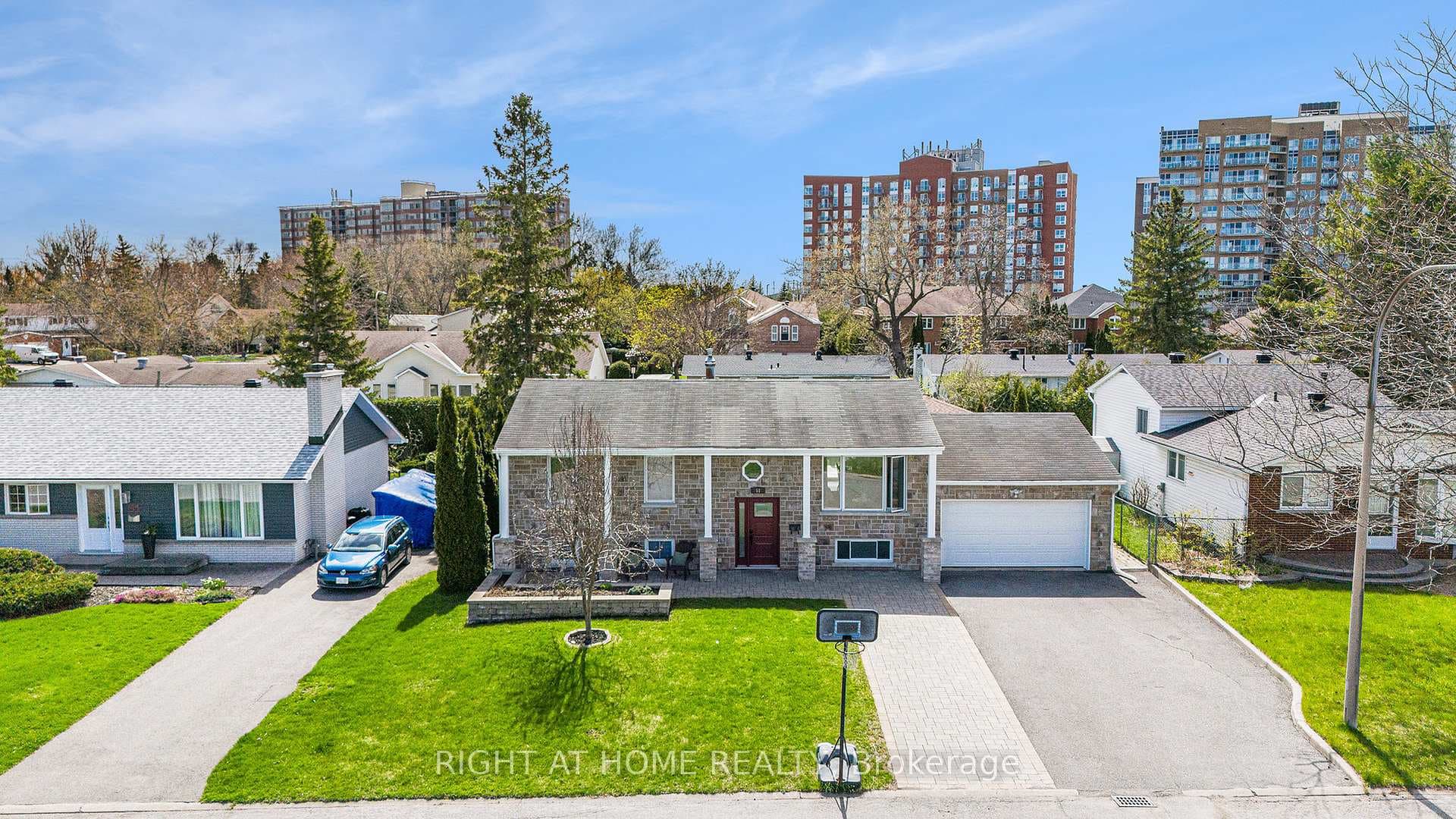 51 Keewatin Crescent photo 44
