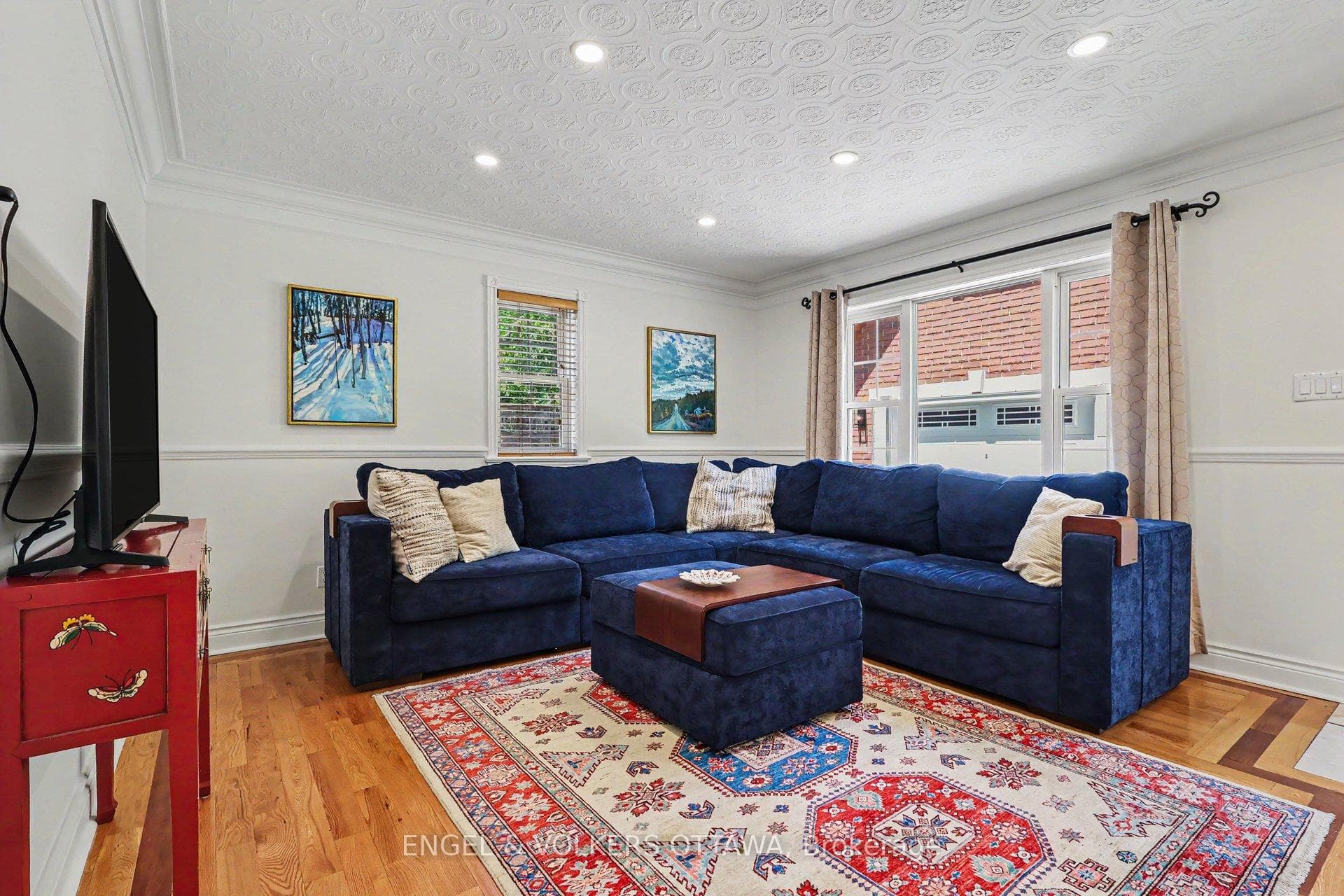 101 Ivy Crescent photo 14