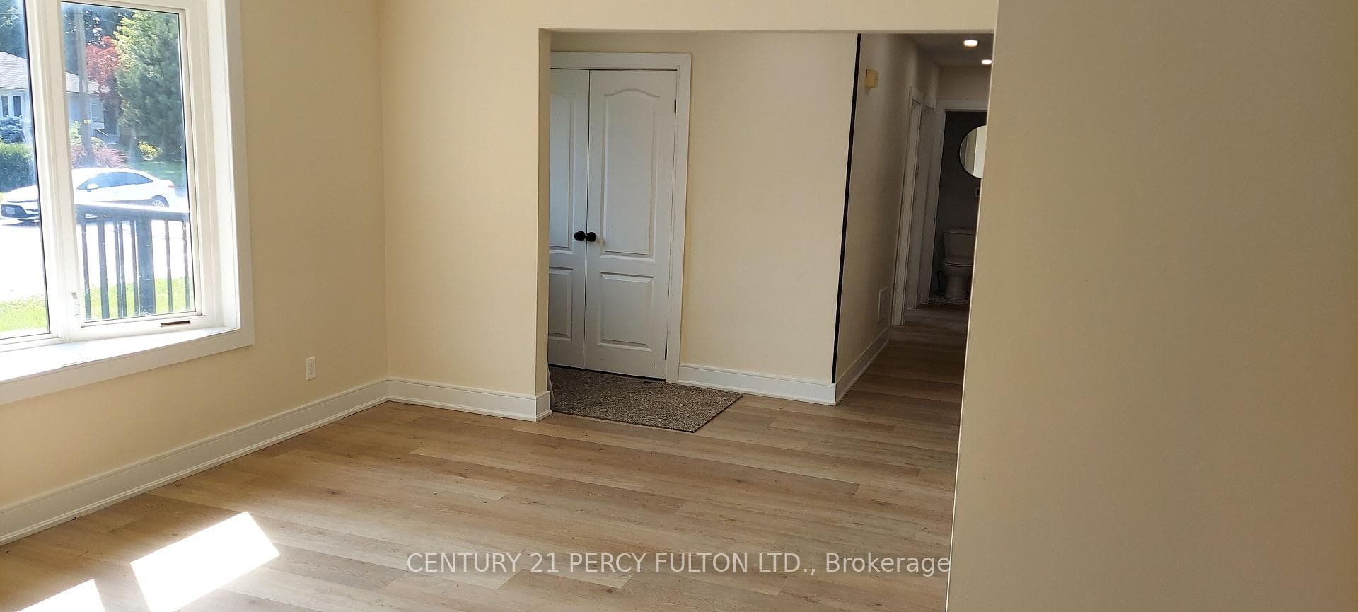 755 Drury Lane Unit main photo 9