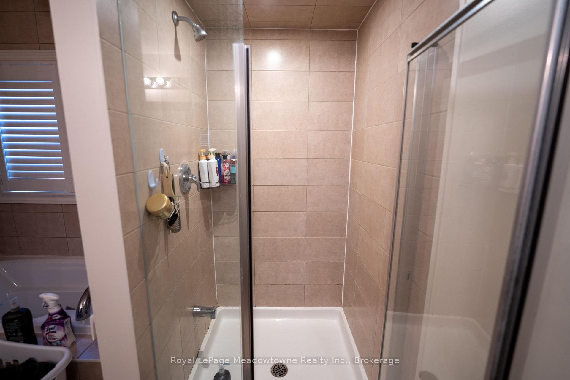 1528 Chretien Street photo 26