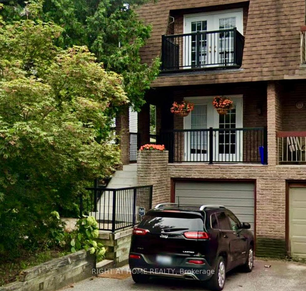 355 Davisville Avenue photo 6
