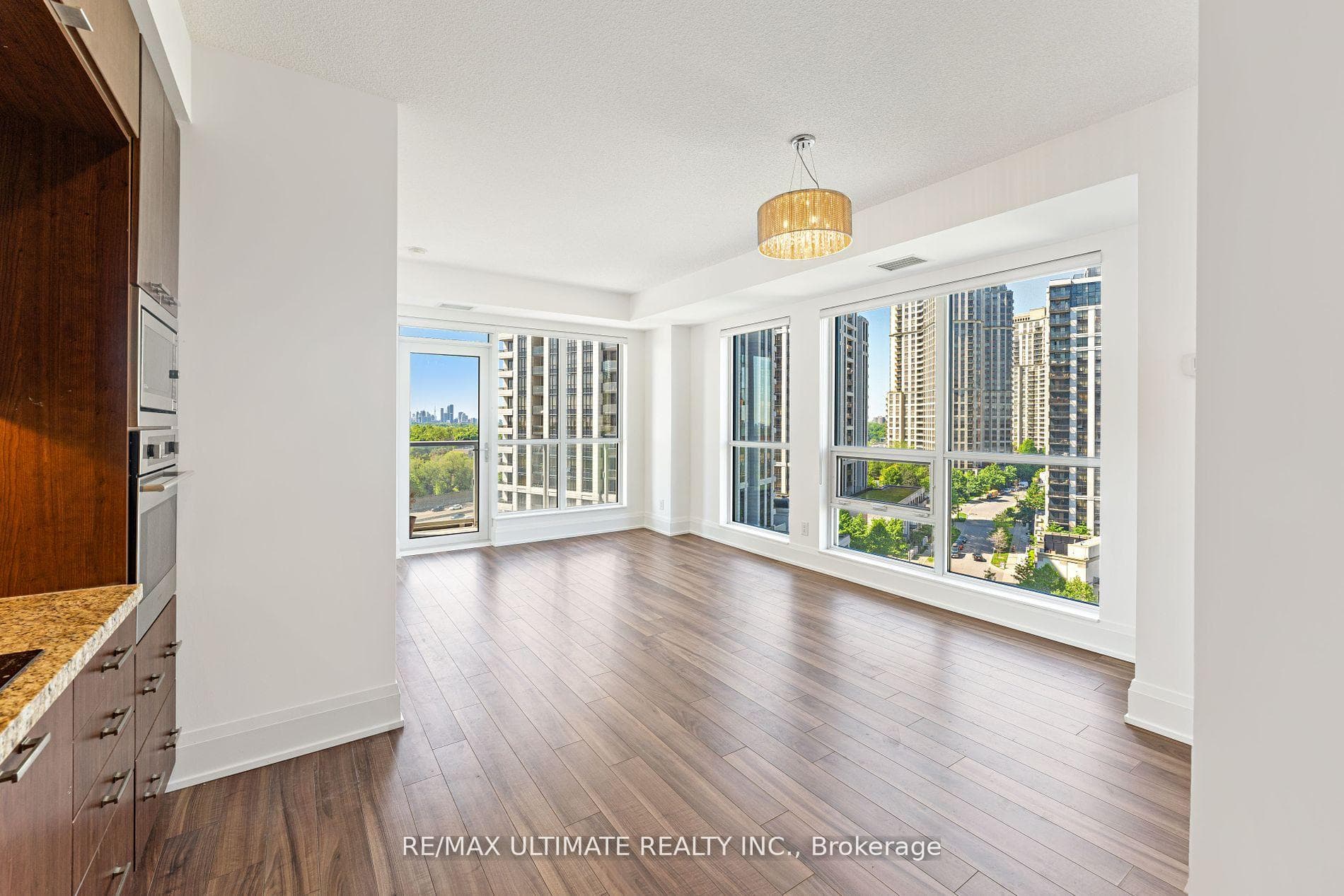 120 Harrison Garden Boulevard Unit 1133 photo 4