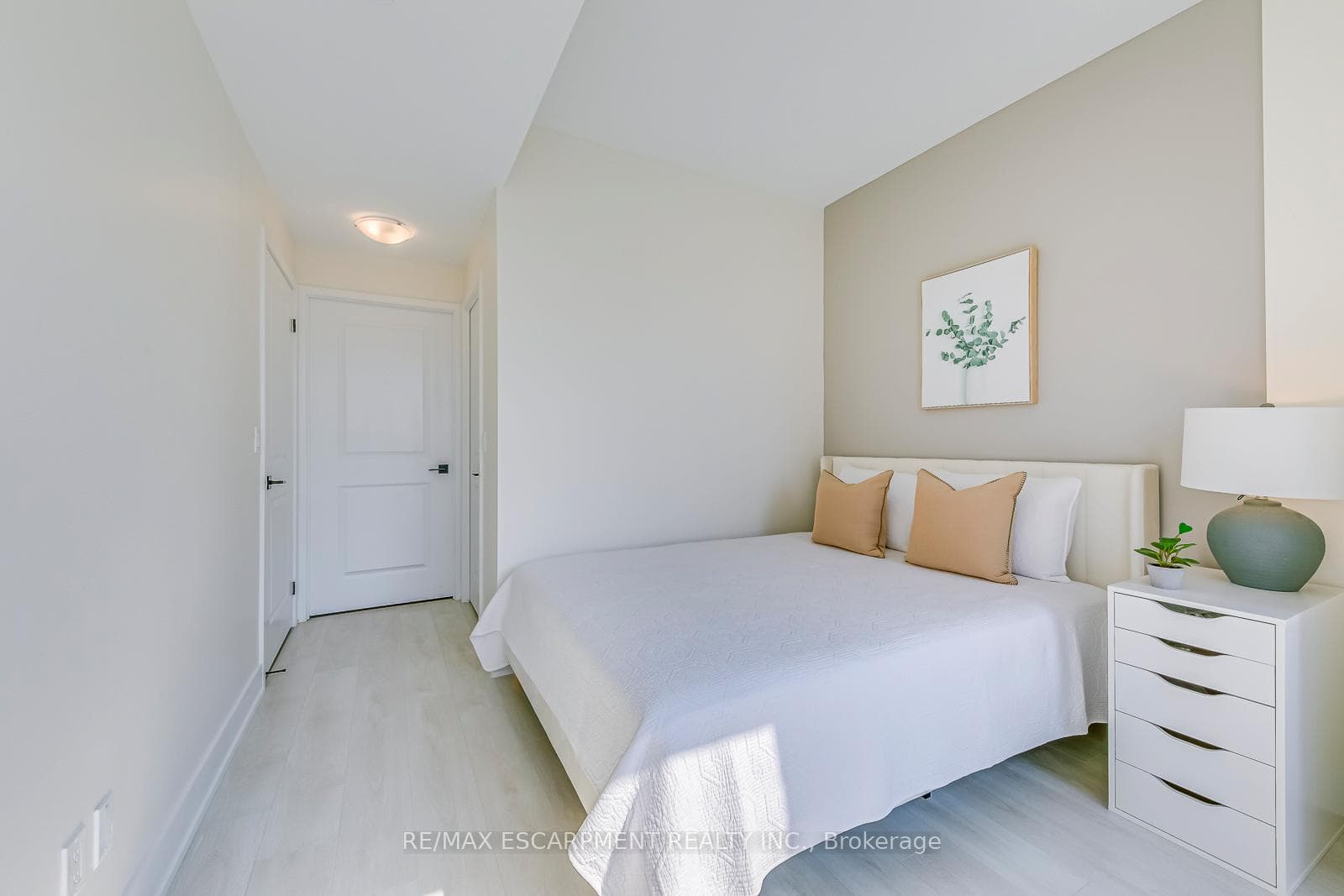 2489 TAUNTON Road Unit 1120 photo 29