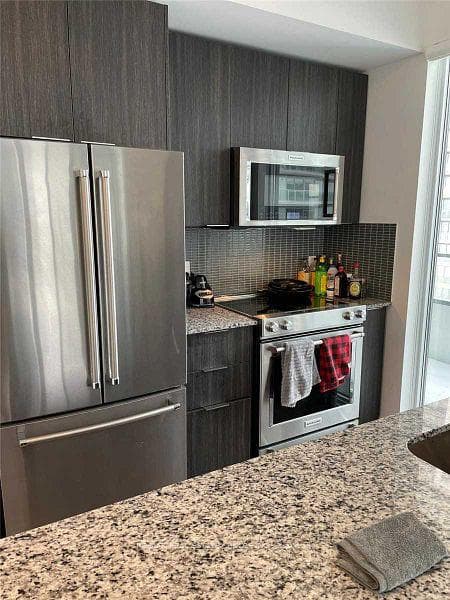20 Shore Breeze Drive Unit 2804 photo 4