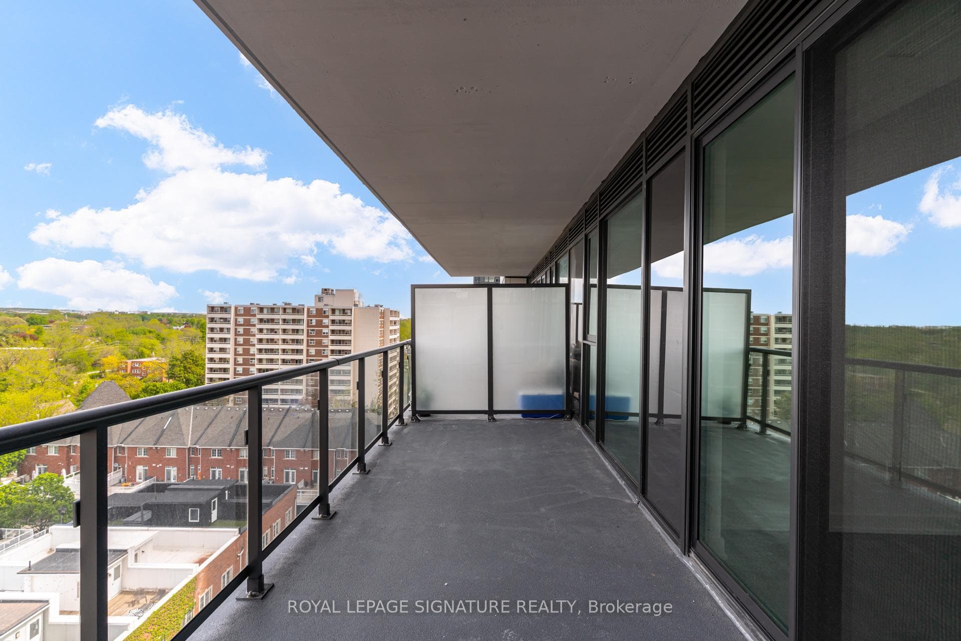 2075 Lakeshore Road Unit 811 photo 23