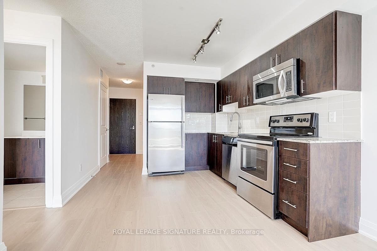 3520 Danforth Avenue Unit 308 photo 20