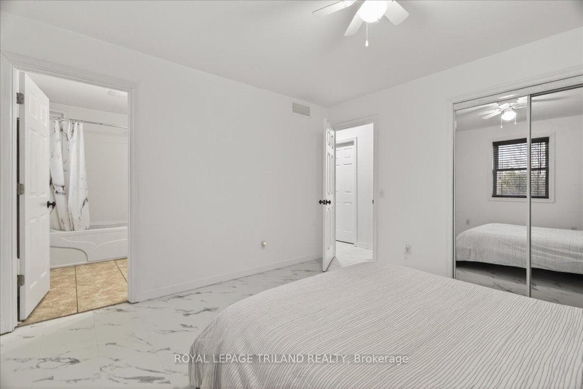14 Wellington Avenue photo 18