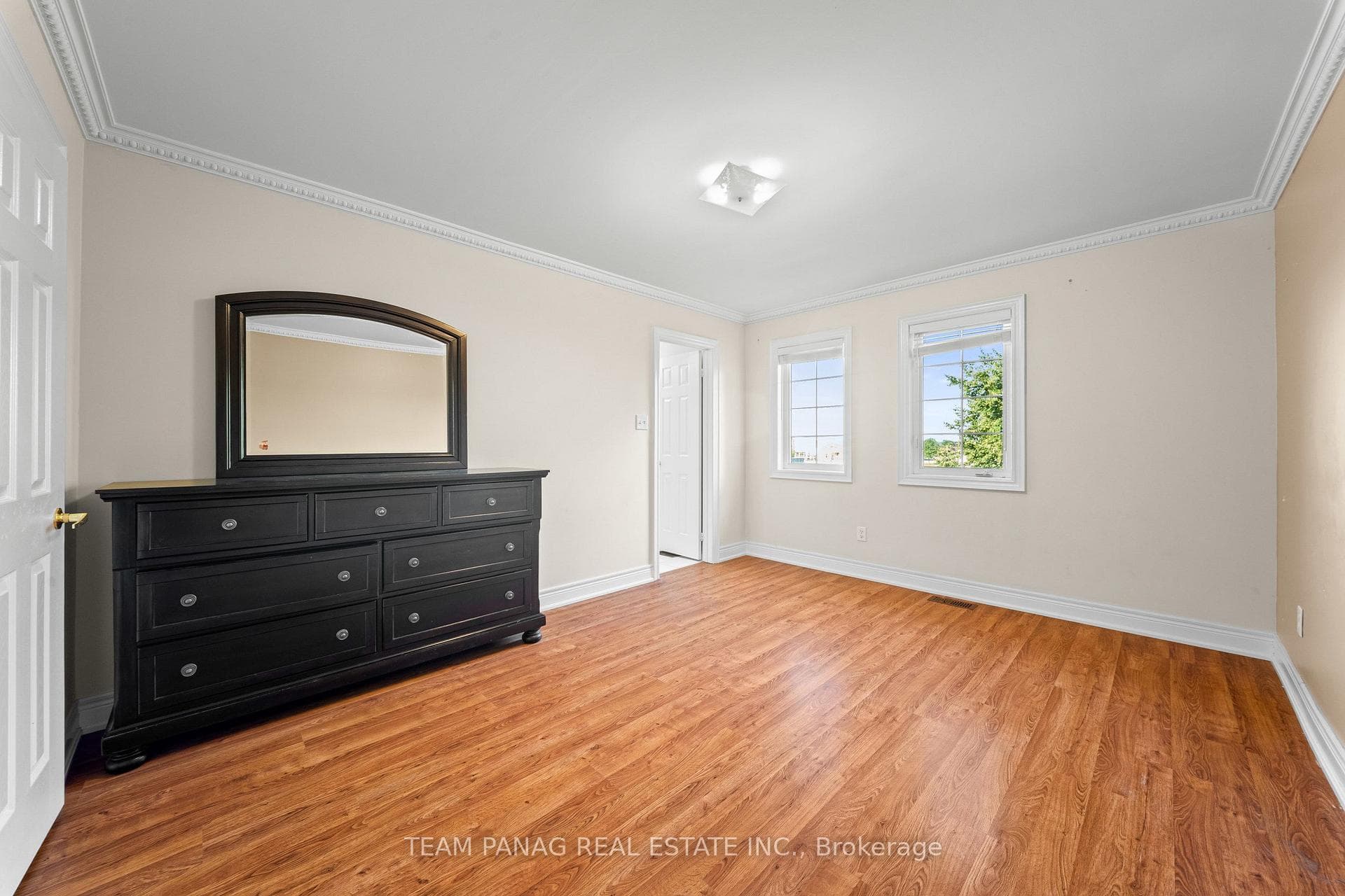 52 Mount Royal Circle photo 37