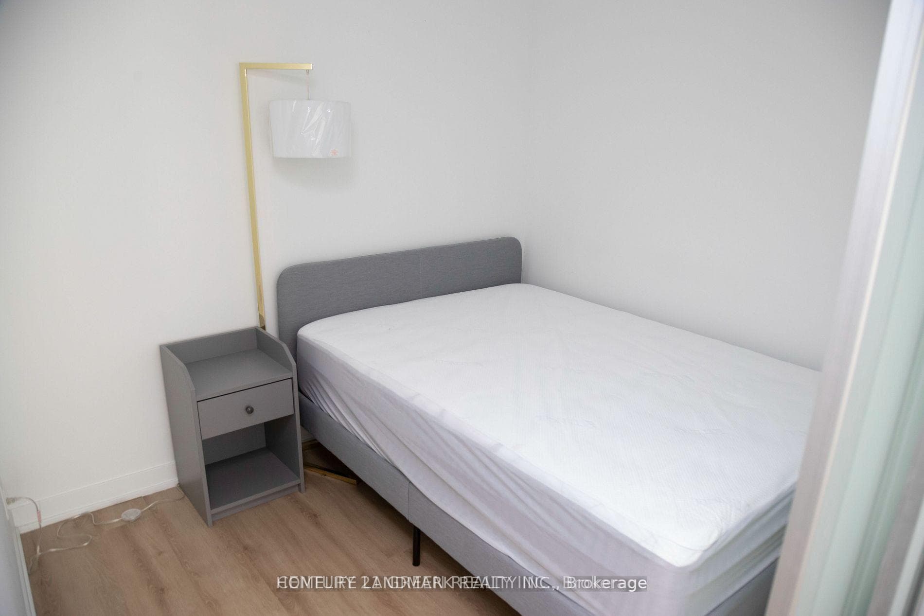 319 Jarvis Street Unit 2201 photo 17