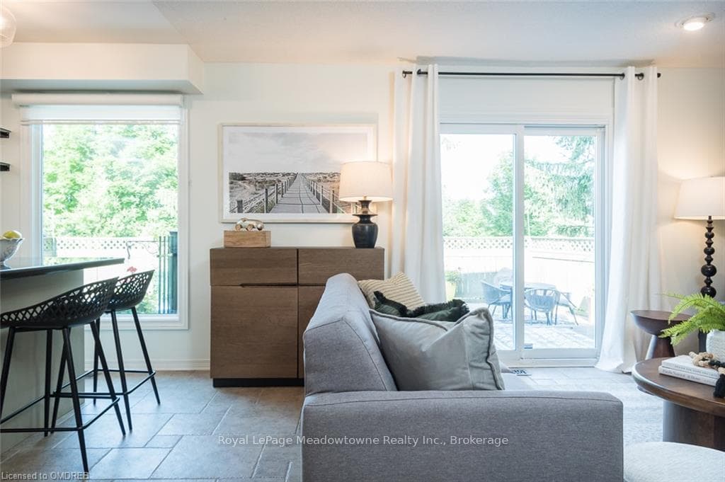 255 MORRISON Road photo 12