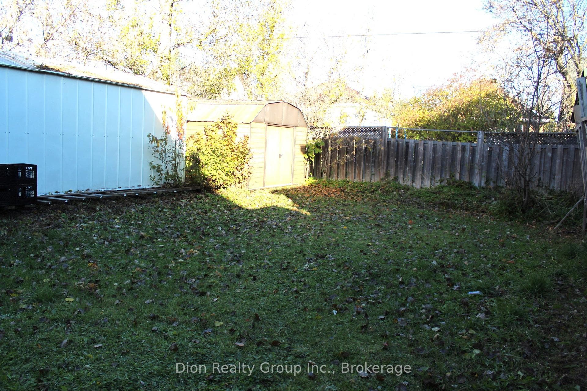 32 Rand Avenue photo 35