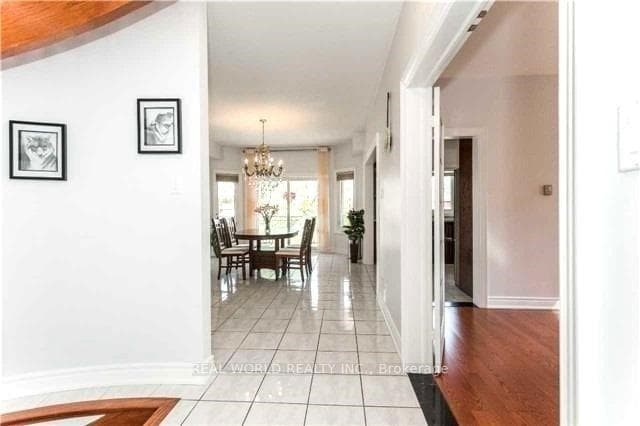 78 Garden Avenue photo 2