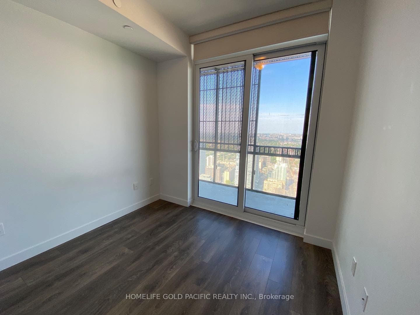 8 Eglinton Avenue Unit 4511 photo 5