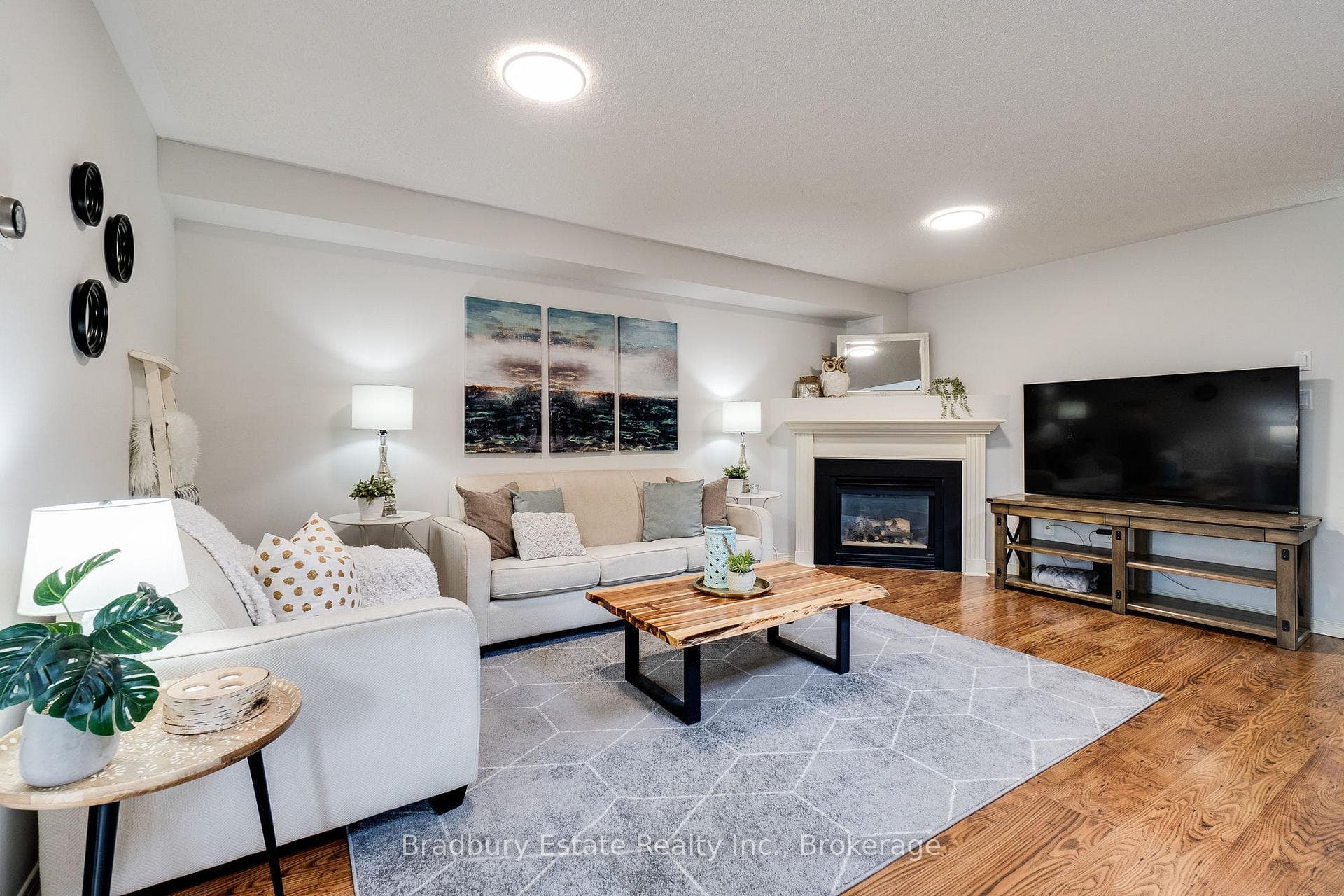 5186 Thornburn Drive photo 8