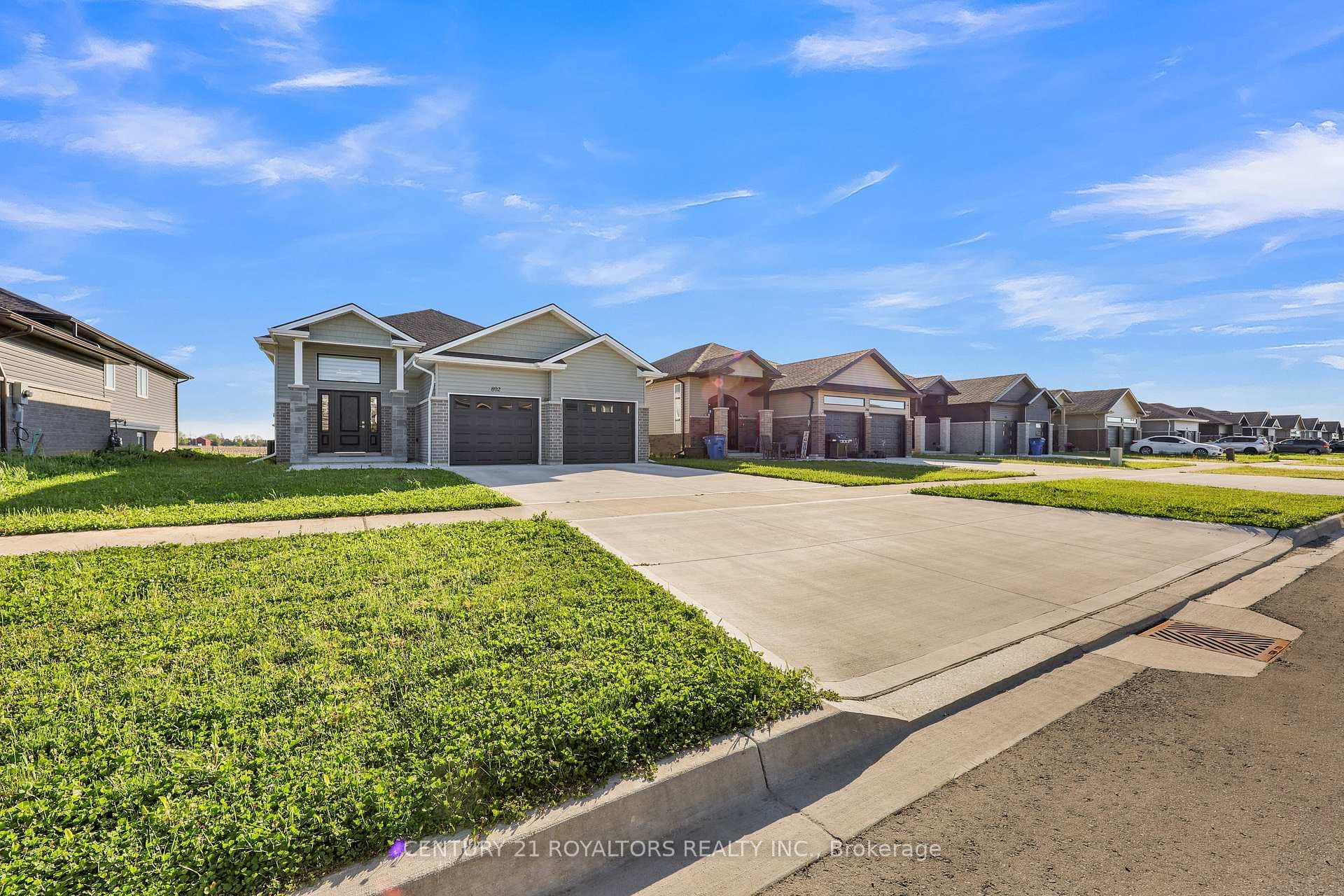 802 Keil Drive photo 2