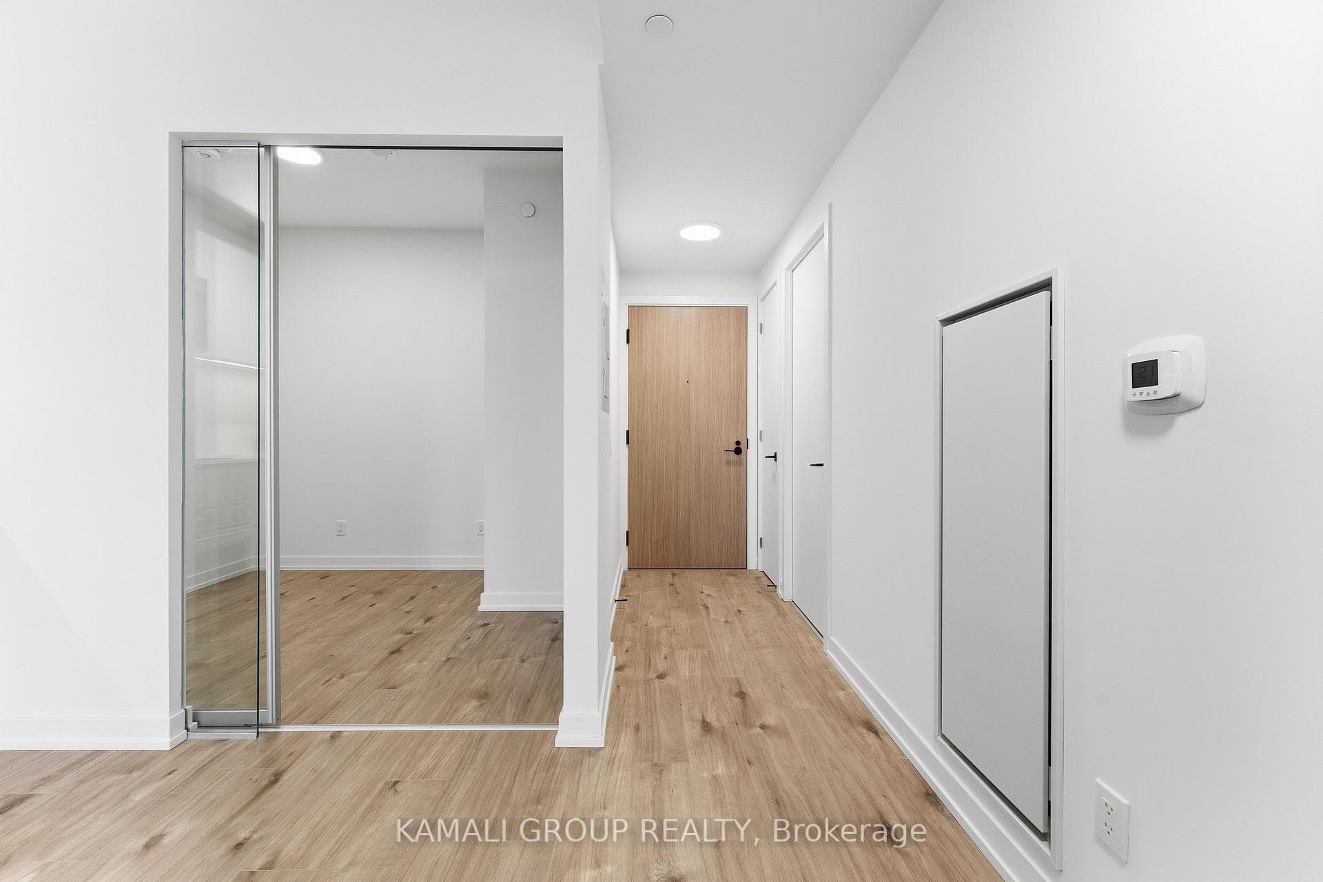 2nd Bedroom/Den