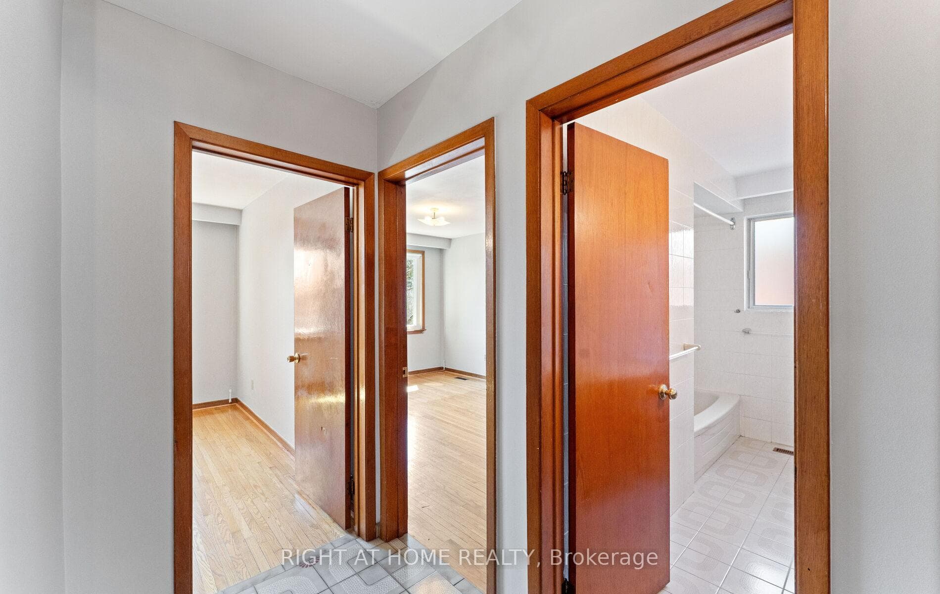 41 Knoll Drive photo 17