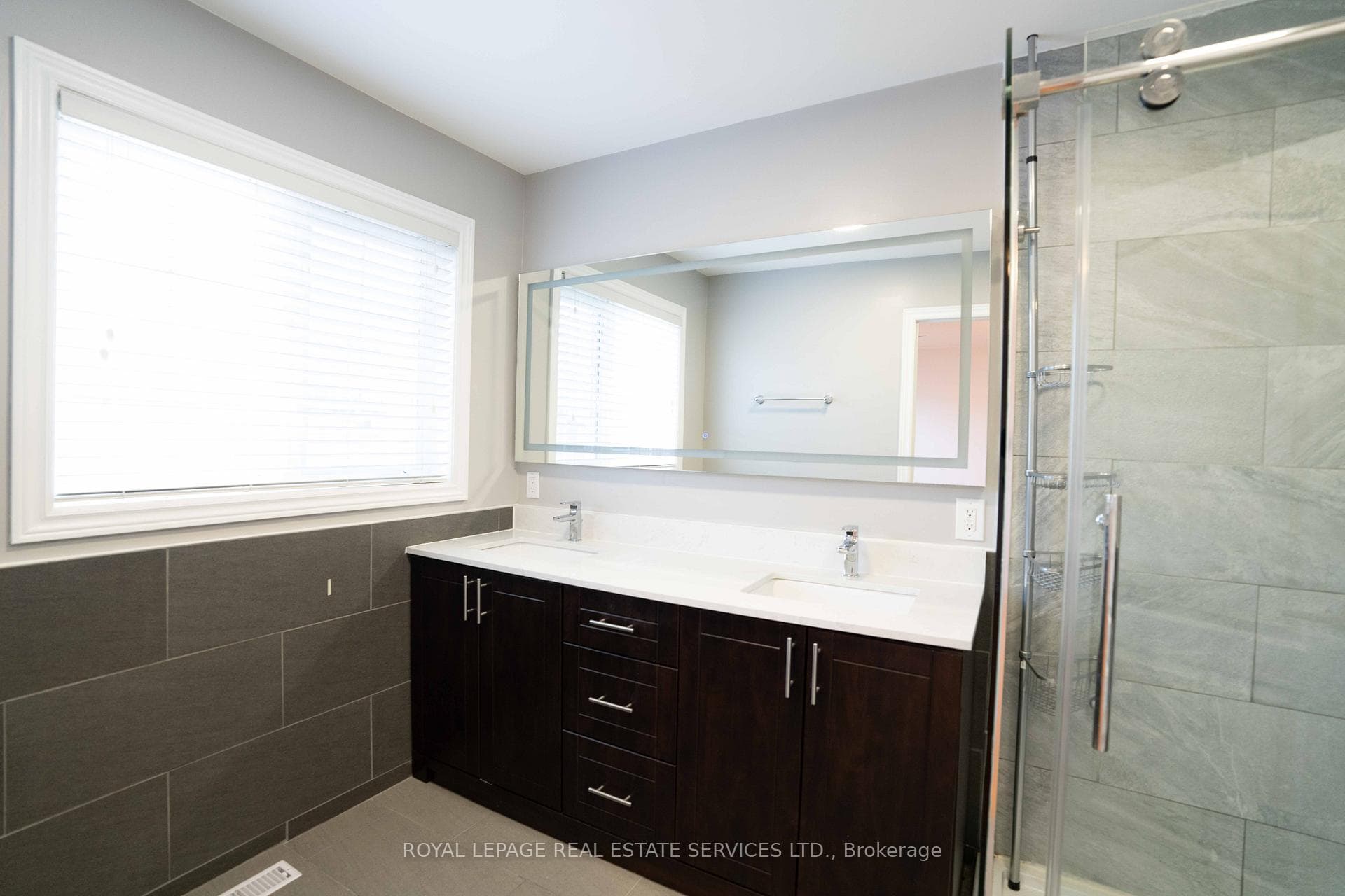 3367 Eglinton Avenue photo 16