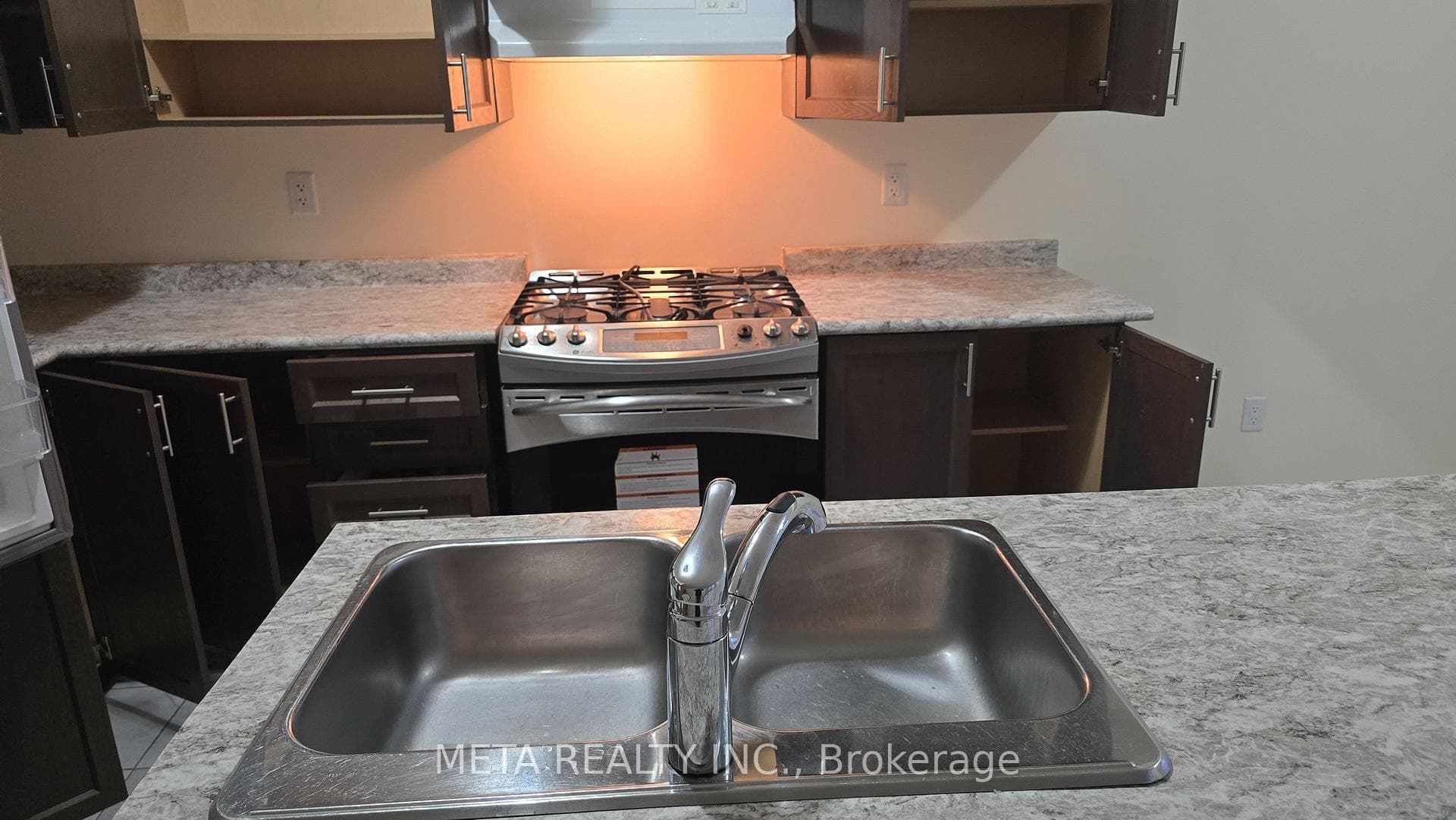 162 Hurst Drive photo 11