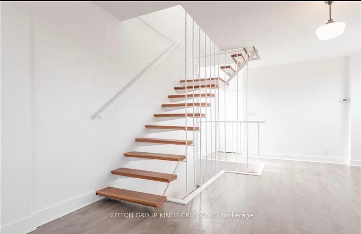 179 John Street Unit Upper photo 17