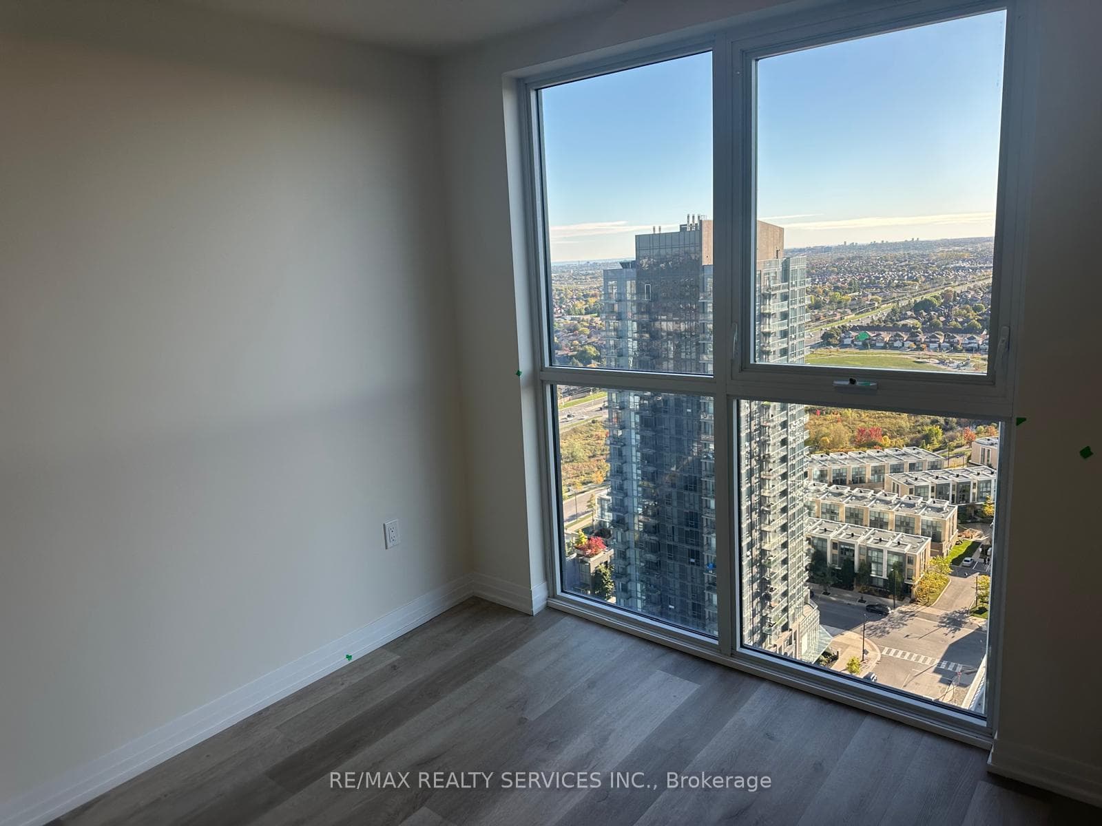 15 Watergarden Drive Unit 2305 photo 8