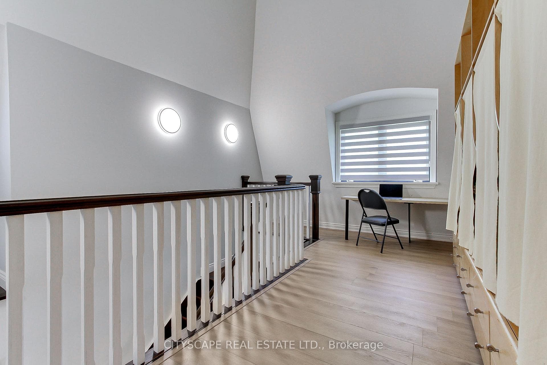 1543 Indian Grove photo 19