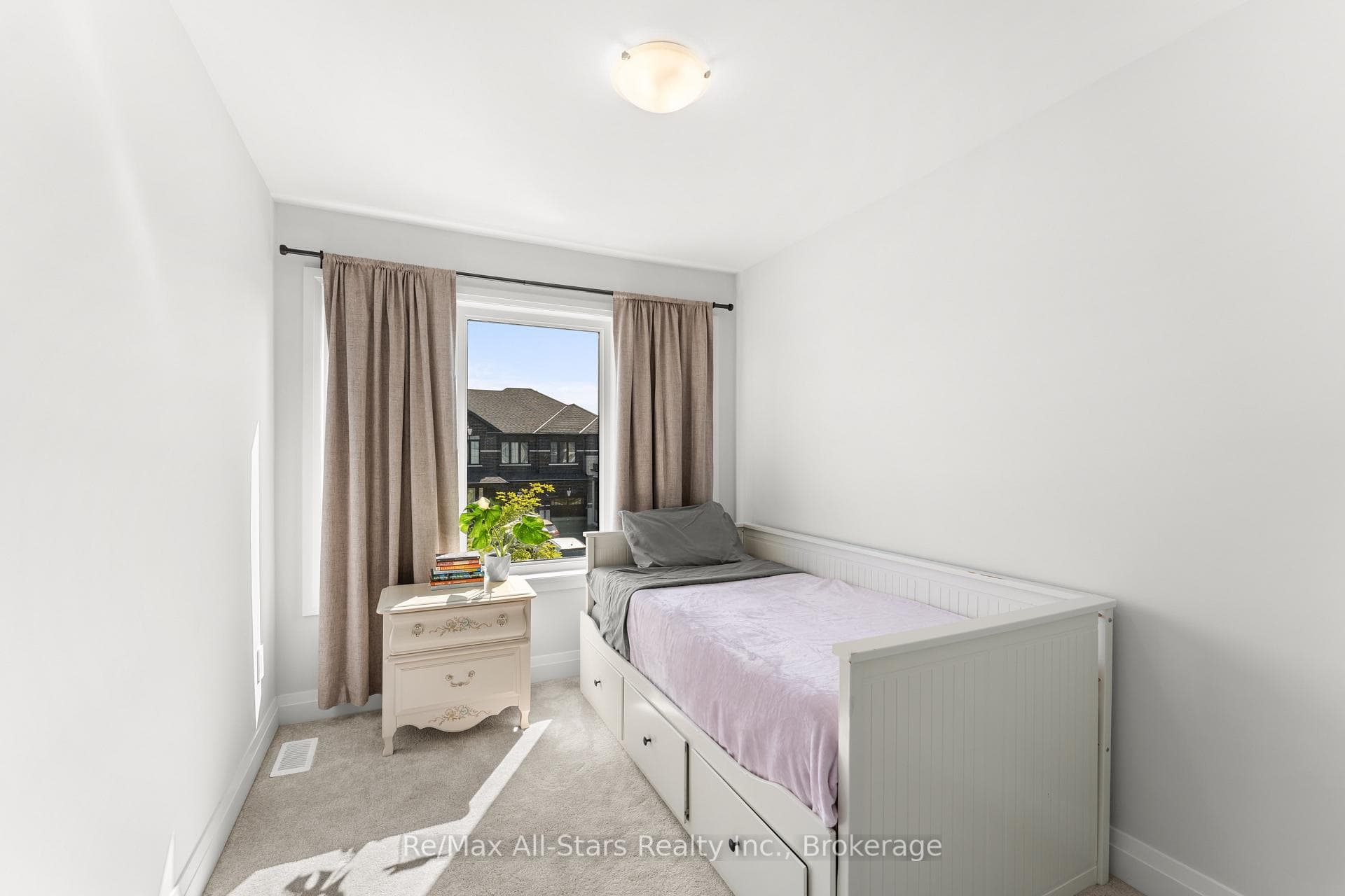 7 Keenan Street photo 15