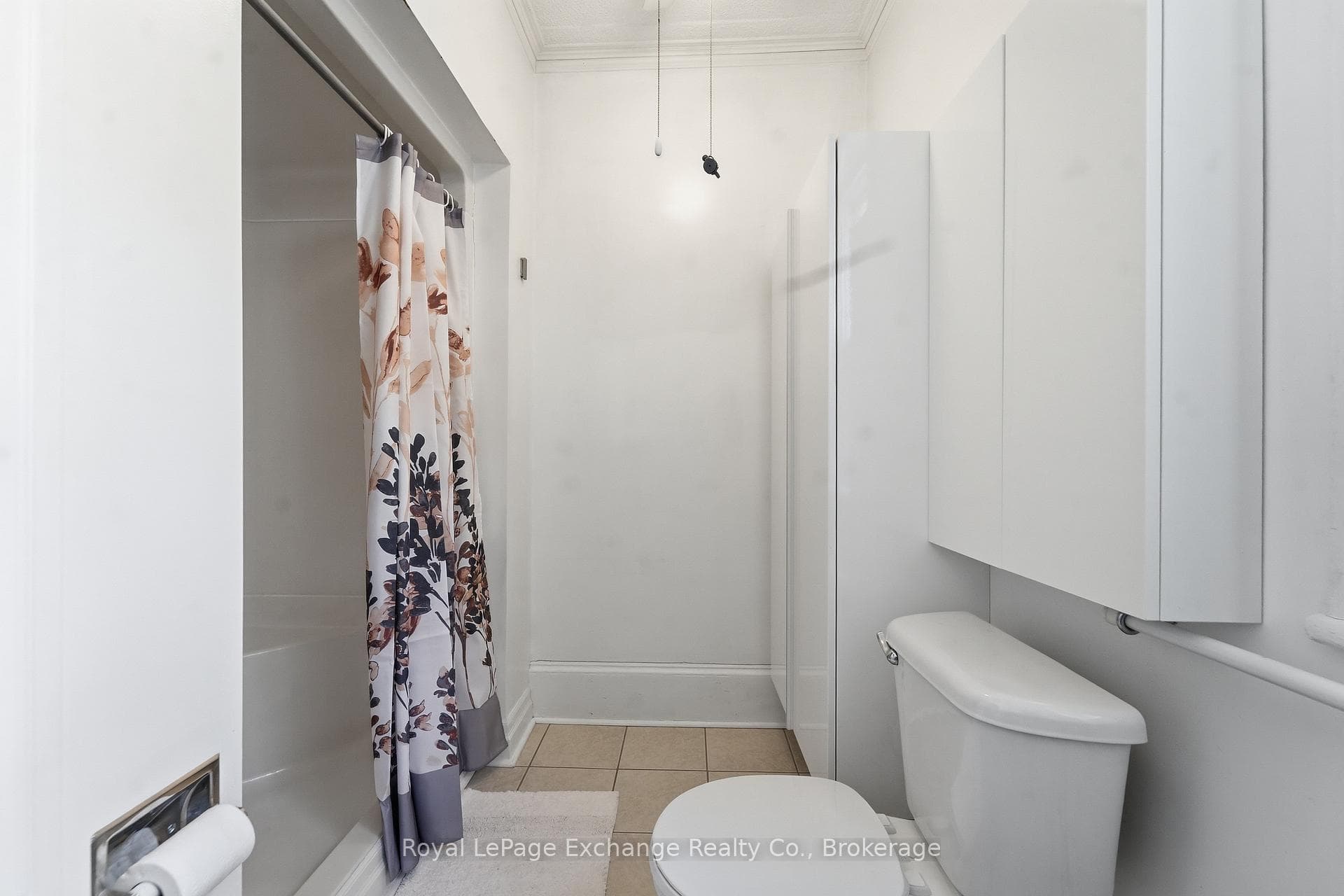 544 Queen Street photo 11