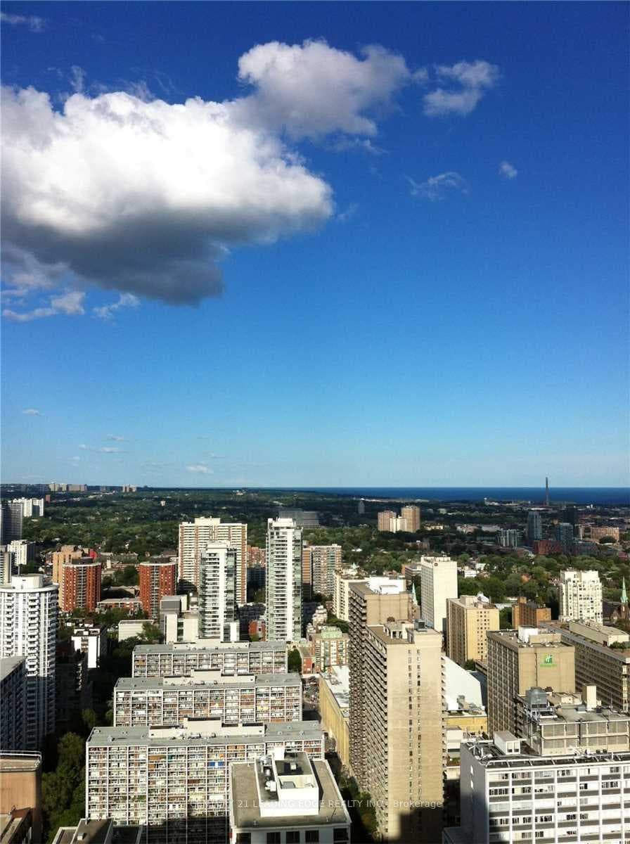 38 Grenville Street Unit 4307 photo 10