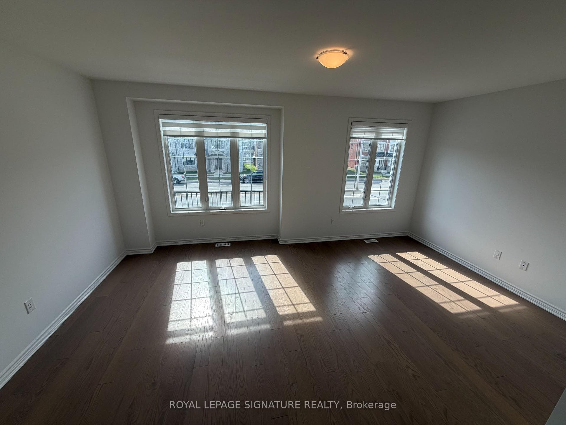 1369 William Halton Parkway photo 17