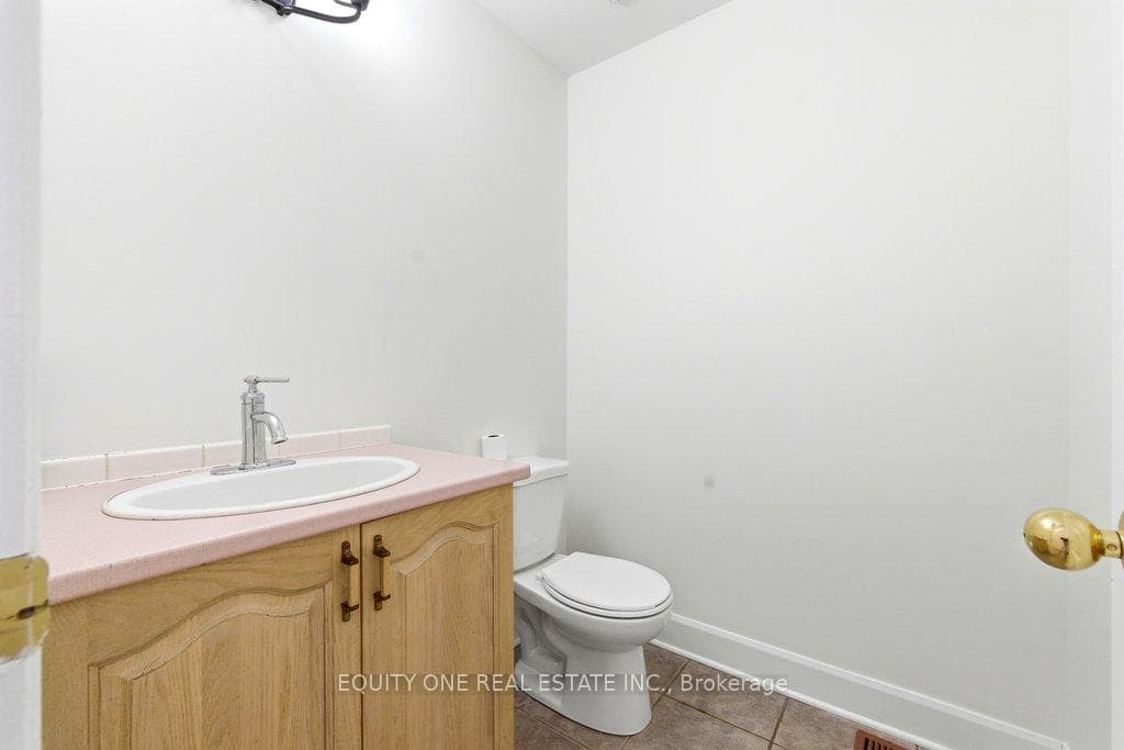 35 Willwood Crescent photo 22