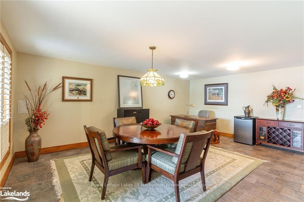 1083 MASON Lane photo 32