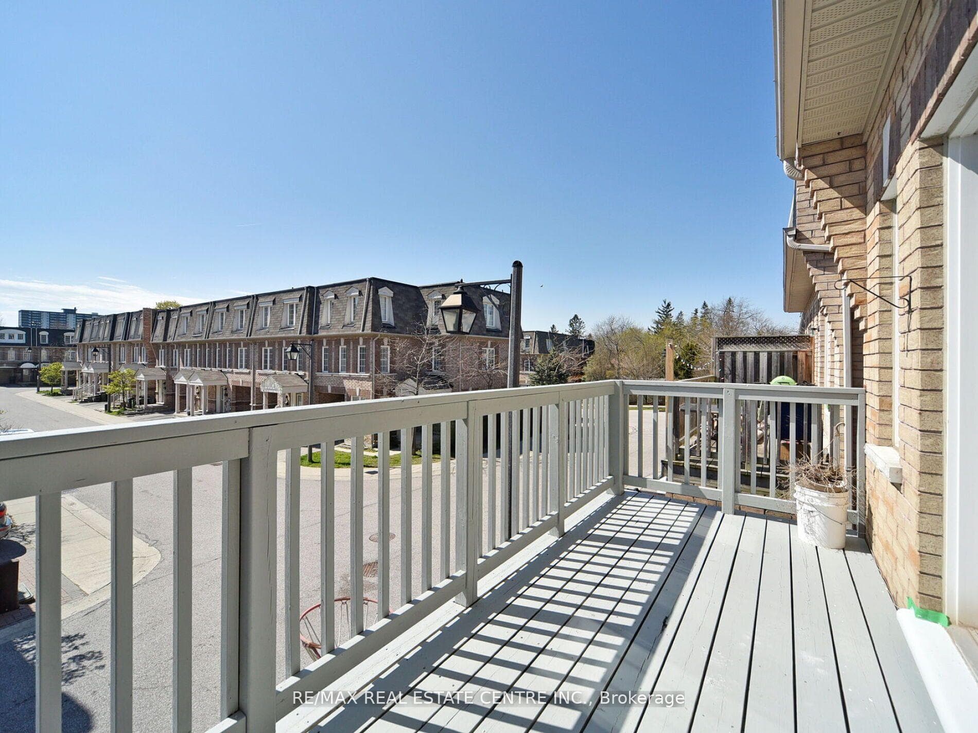 208 Scarborough Golf Club Road photo 22