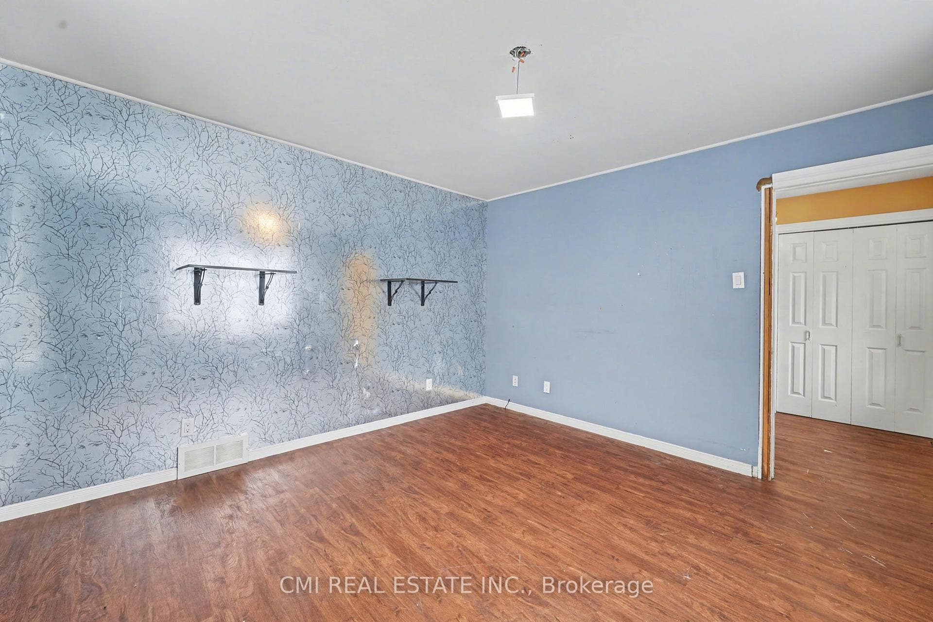4810 Mohrs Road photo 6