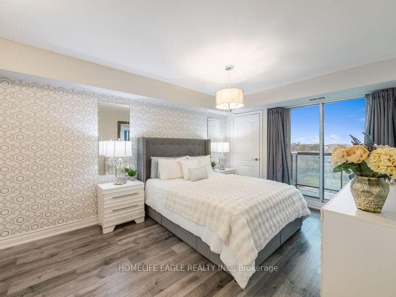 935 Sheppard Avenue Unit 610 photo 9