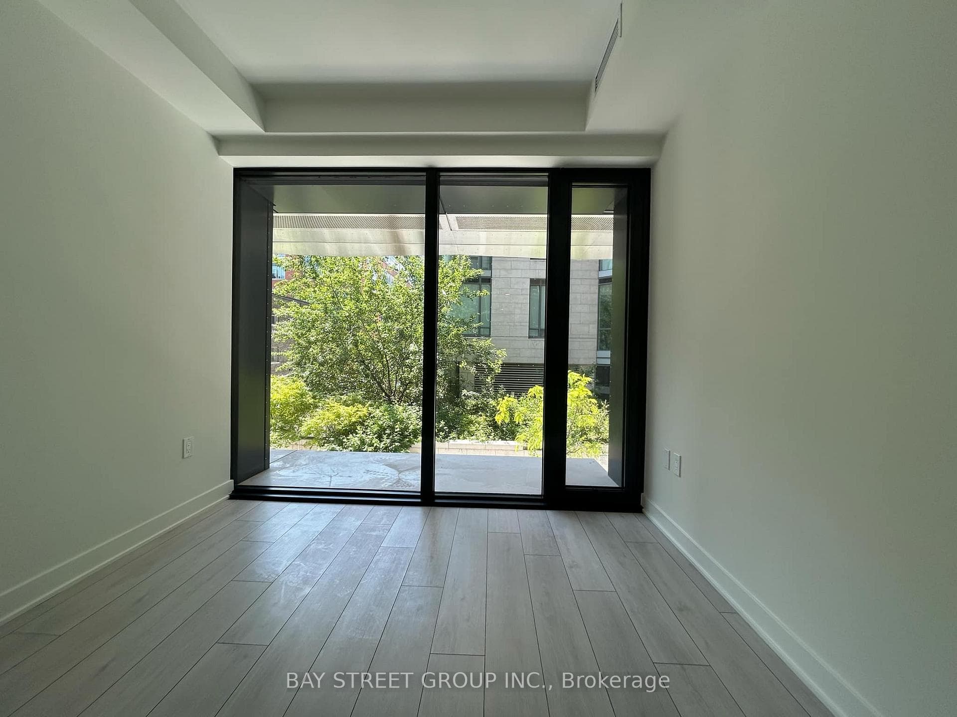 55 Charles Street Unit TH02 photo 10