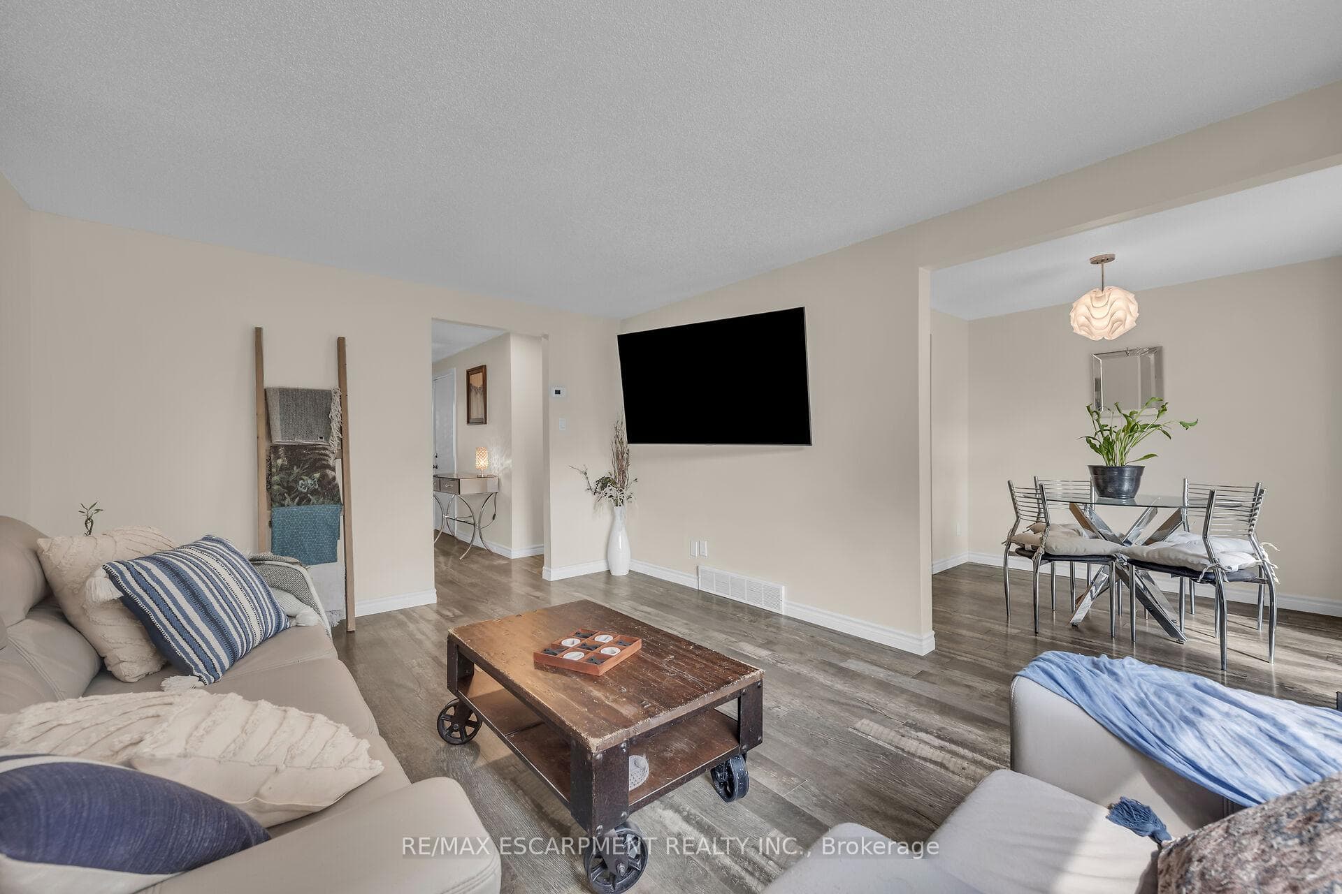 65 Edgemere Drive photo 16