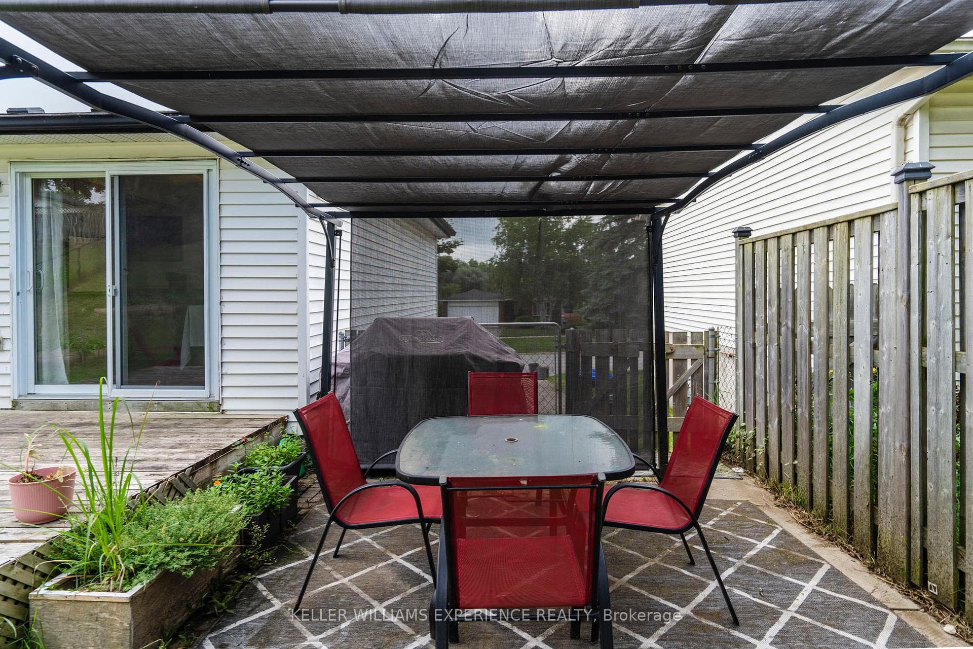 274 Galloway Boulevard photo 30