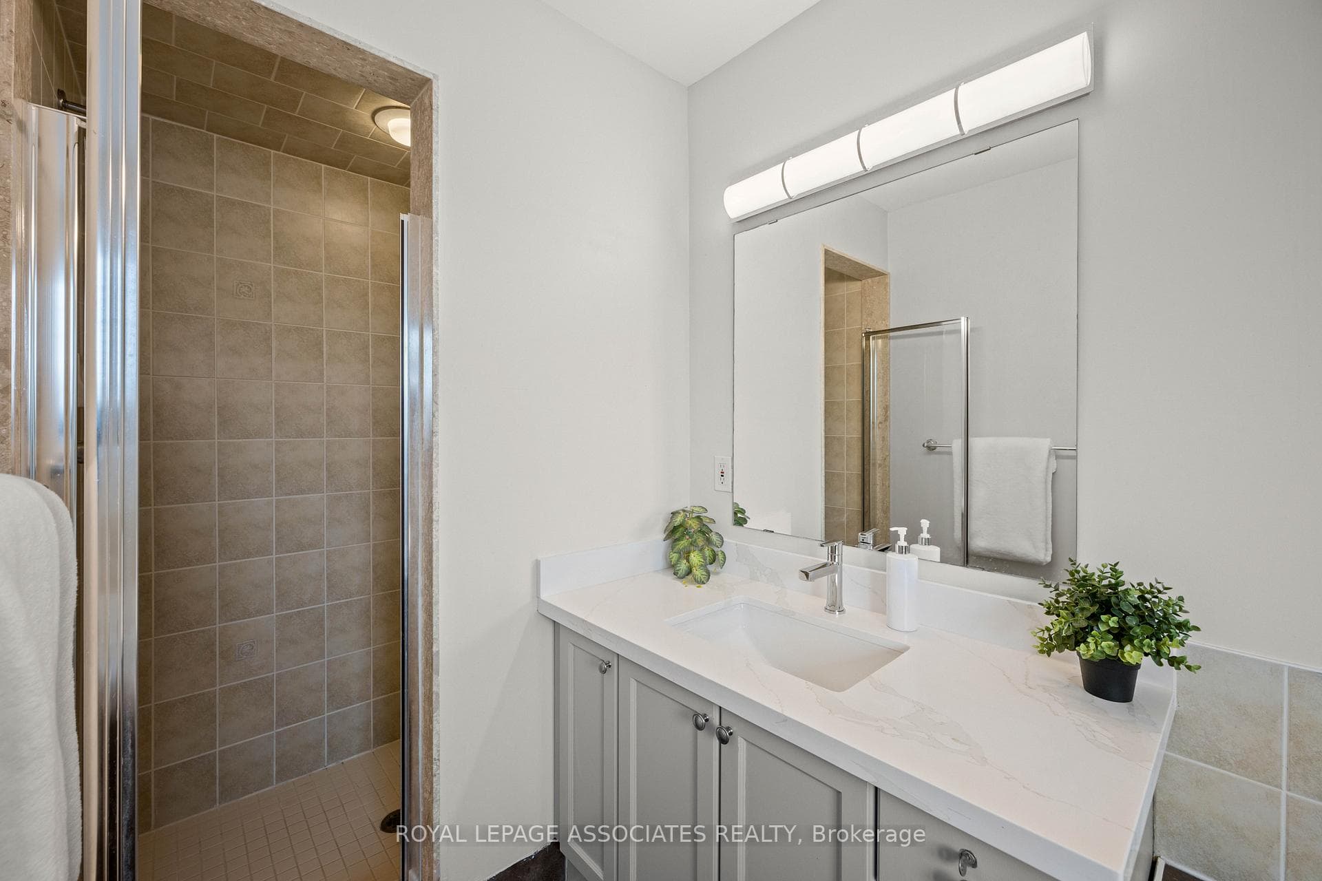 33 Evaridge Drive photo 20