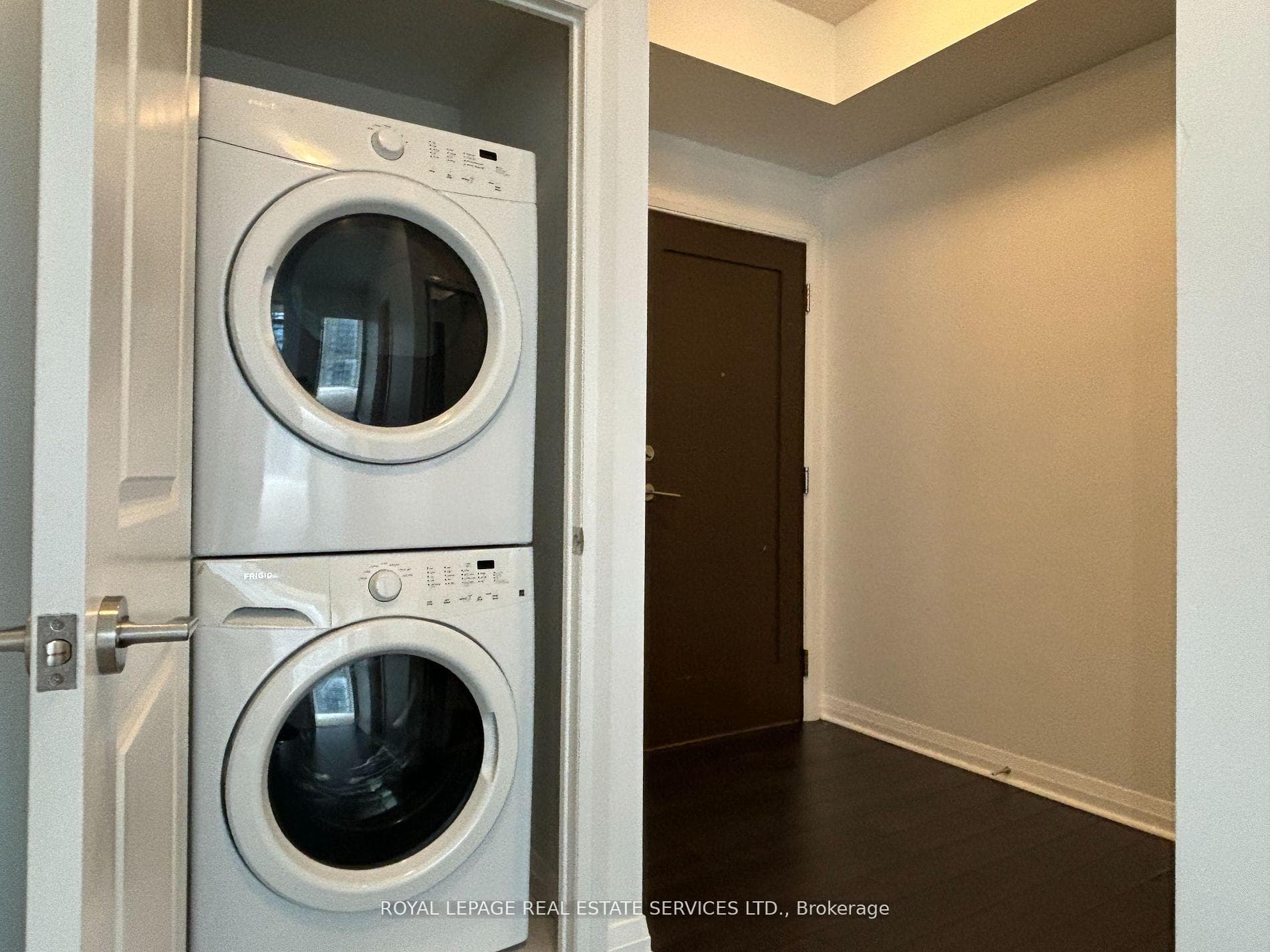 75 Eglinton Avenue Unit 1009 photo 7