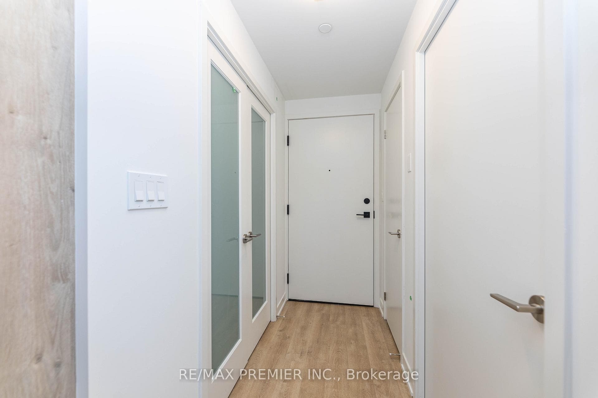 38 Simcoe Promenade Unit 701 photo 5