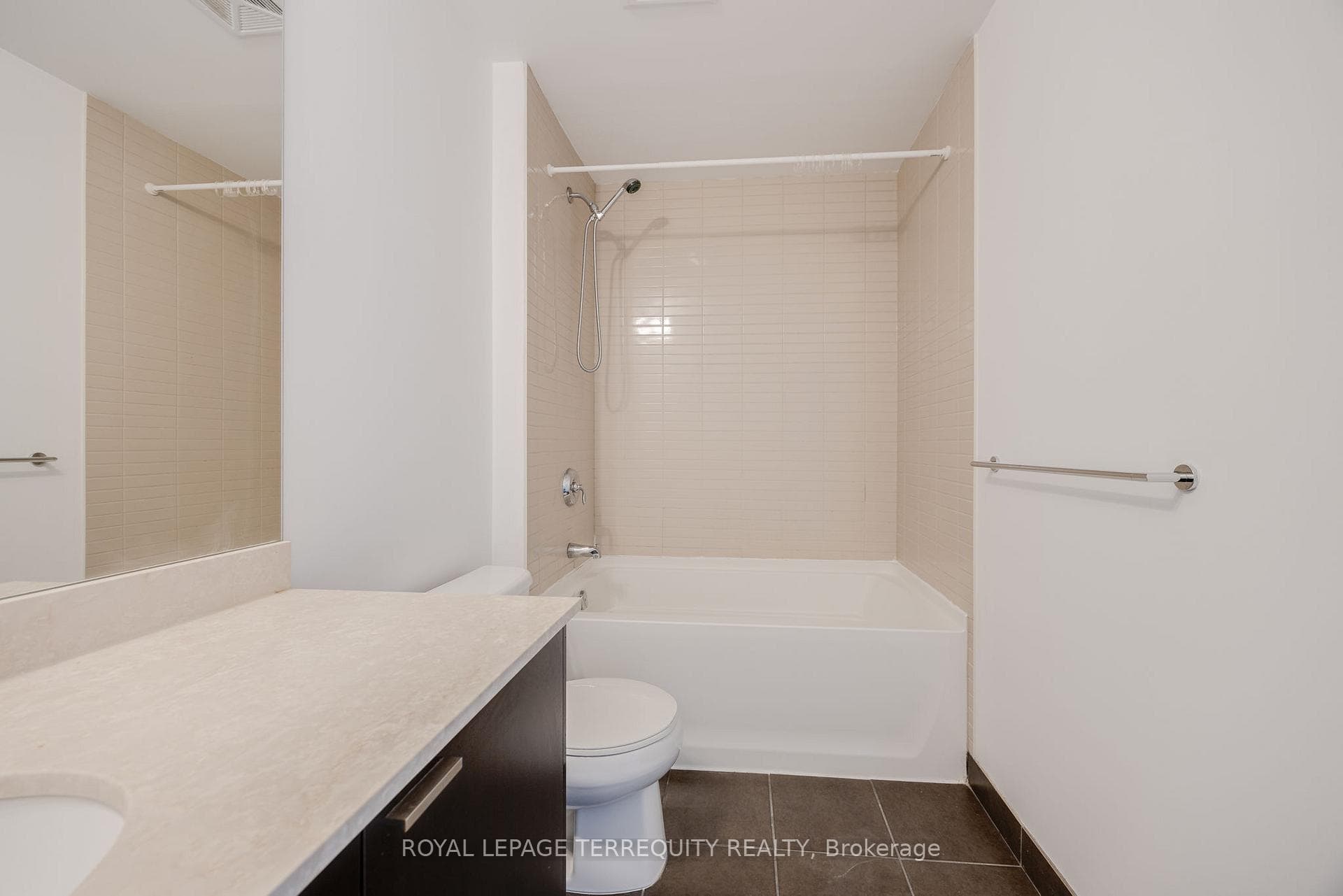 35 Hayden Street Unit 1306 photo 11