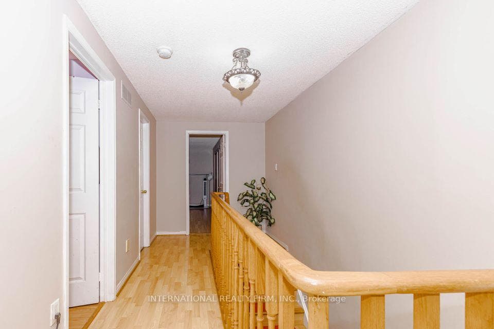 26 Sandmere Avenue photo 13