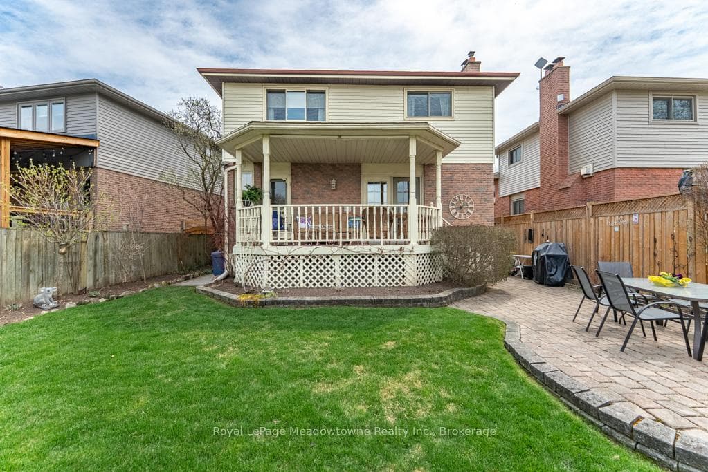 802 Coulson Avenue photo 38