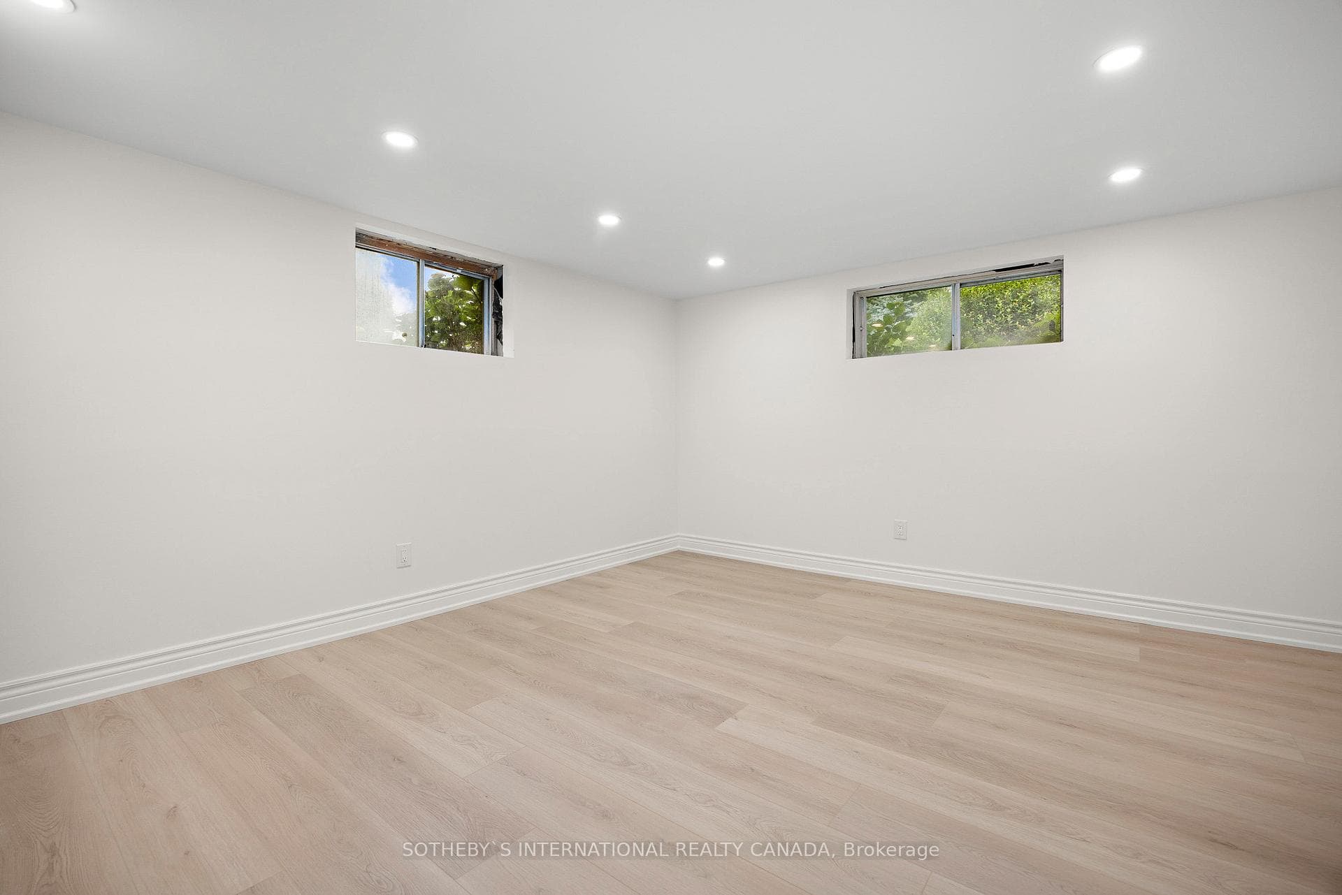 4th Bedroom with double closet